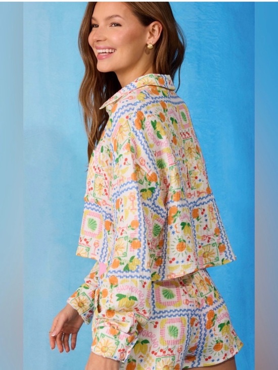 Altar'd State Tops - NWT ALTAR'D STATE AMALFI BREEZE BUTTON DOWN TOP LARGE